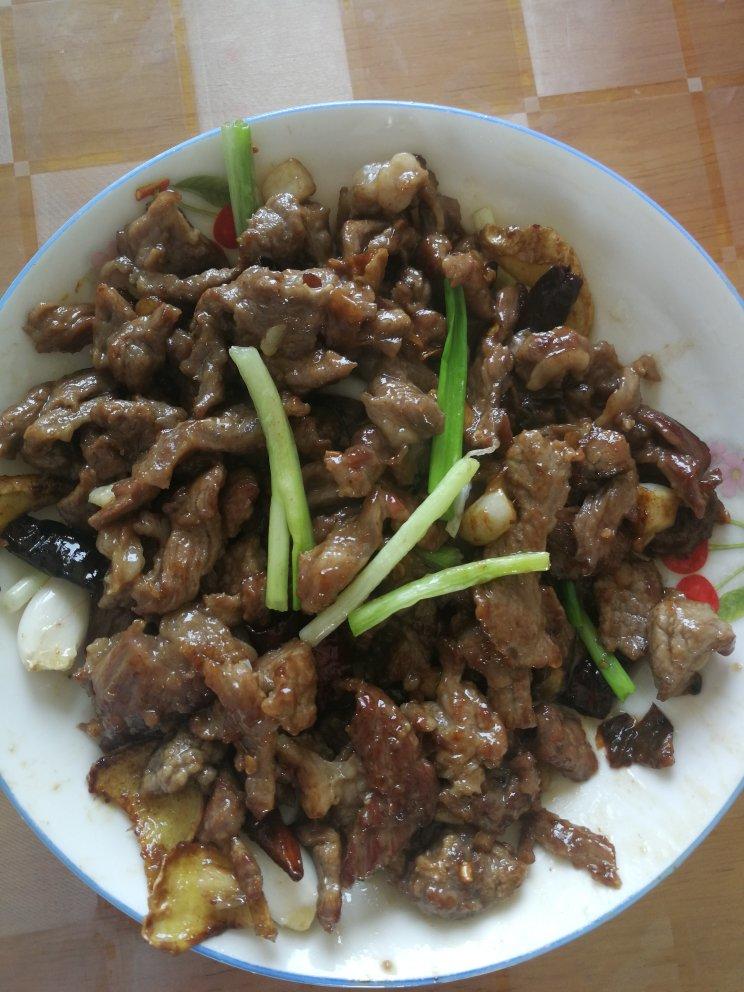 爆炒牛肉