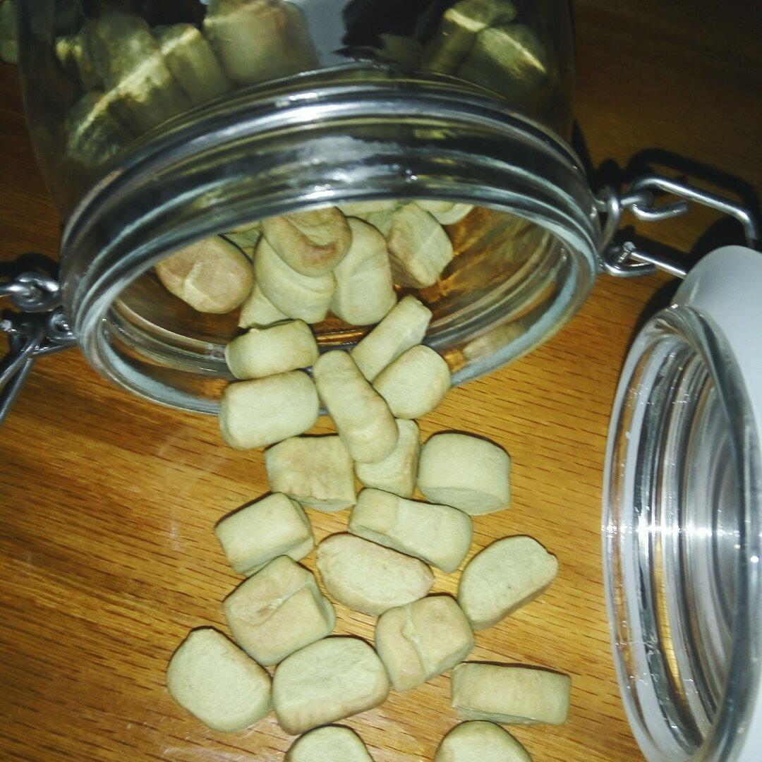 小石头饼干。
