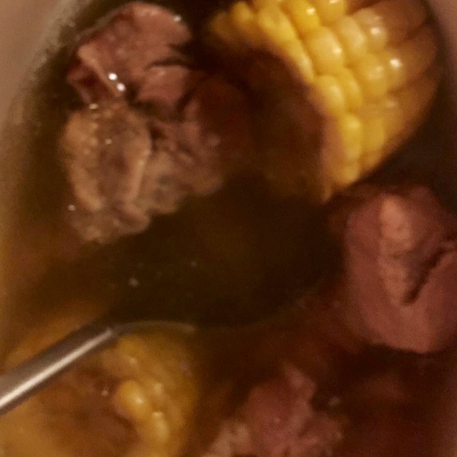 胡萝卜玉米排骨汤