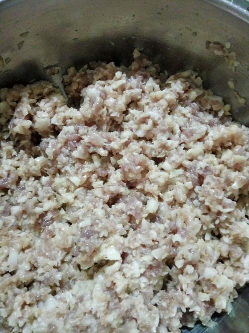 莲藕猪肉（包子，饺子馅）的做法