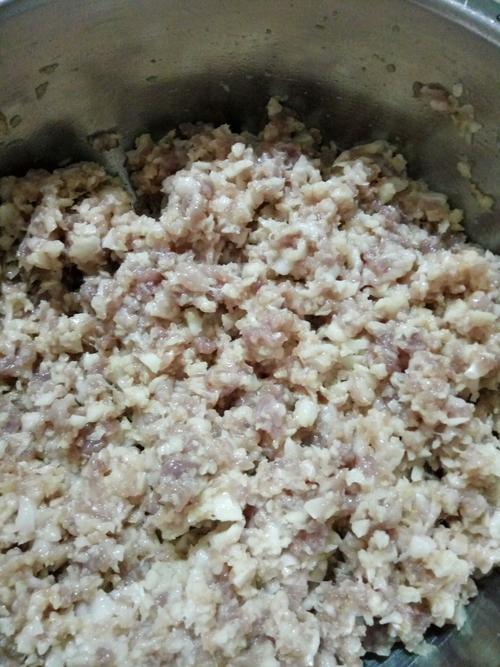 莲藕猪肉（包子，饺子馅）的做法