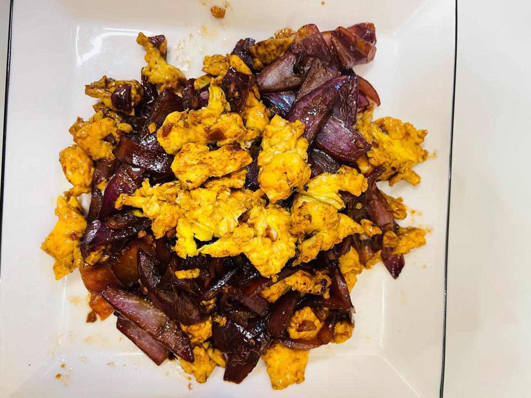 降压防癌的好食材  洋葱炒鸡蛋