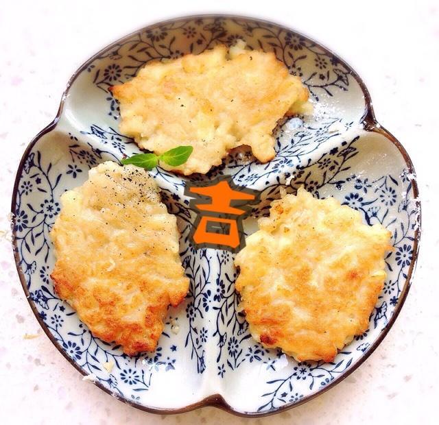 菜鸟级苹果煎饼的做法