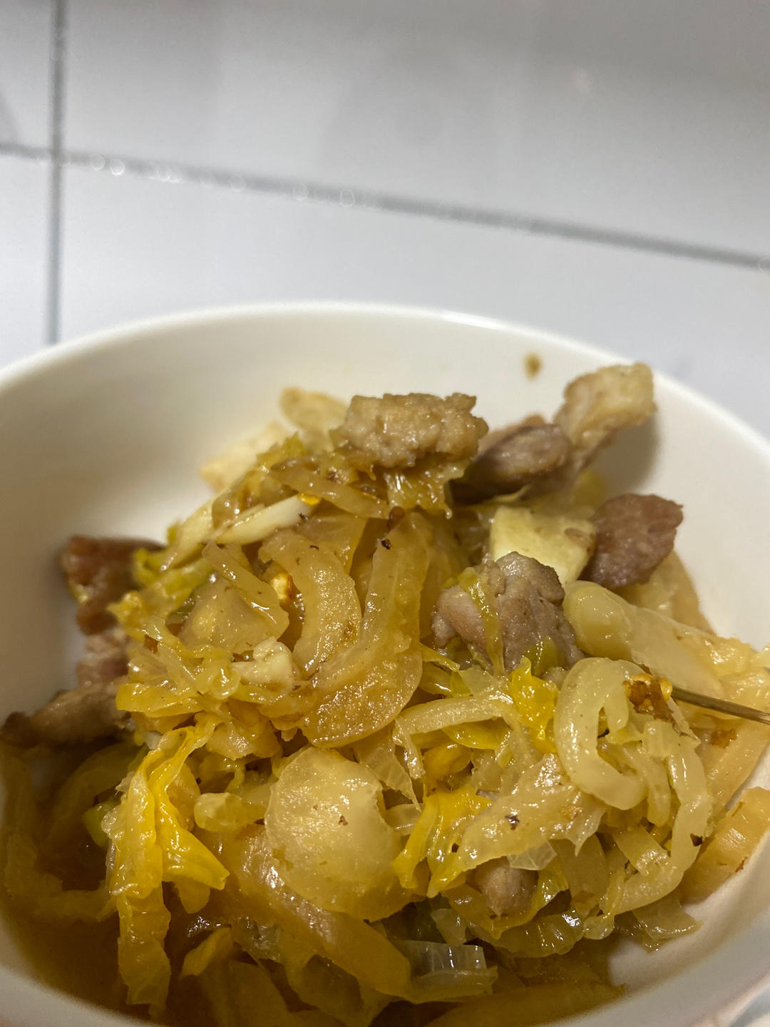 东北酸菜炒五花肉巨香