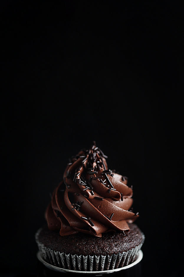 Perfect espresso chocolate cupcakes 完美浓缩咖啡巧克力杯蛋糕的做法