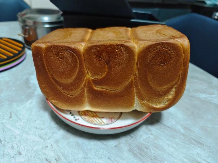 升级版奶香手撕吐司