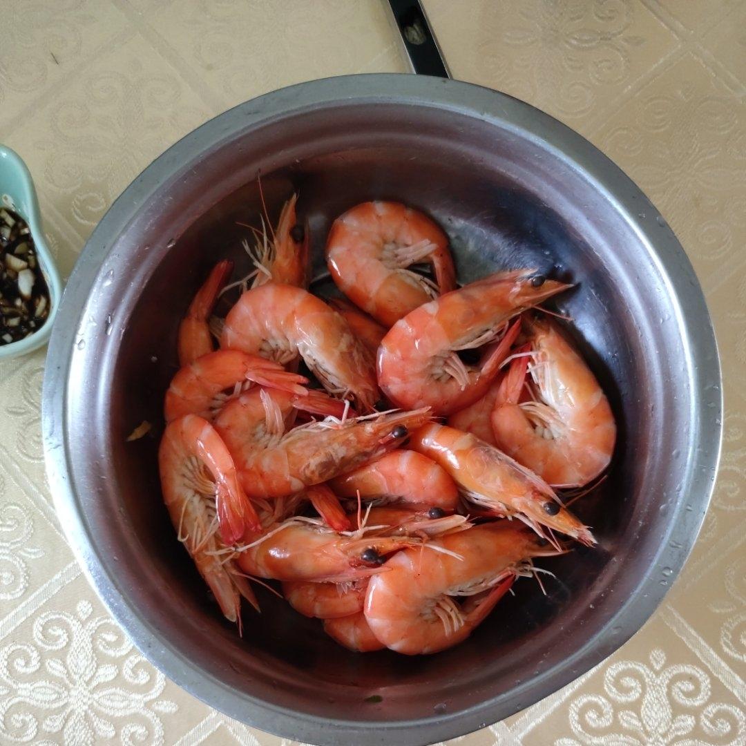 白灼虾（活虾煮出来好甜）