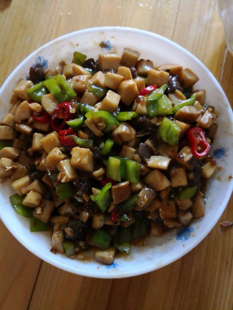 家常菜~杏鲍菇烧牛肉粒