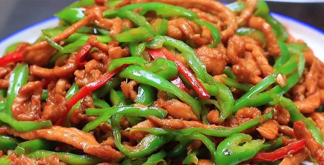 超好吃的青椒炒肉丝（和饭店一样香）的做法