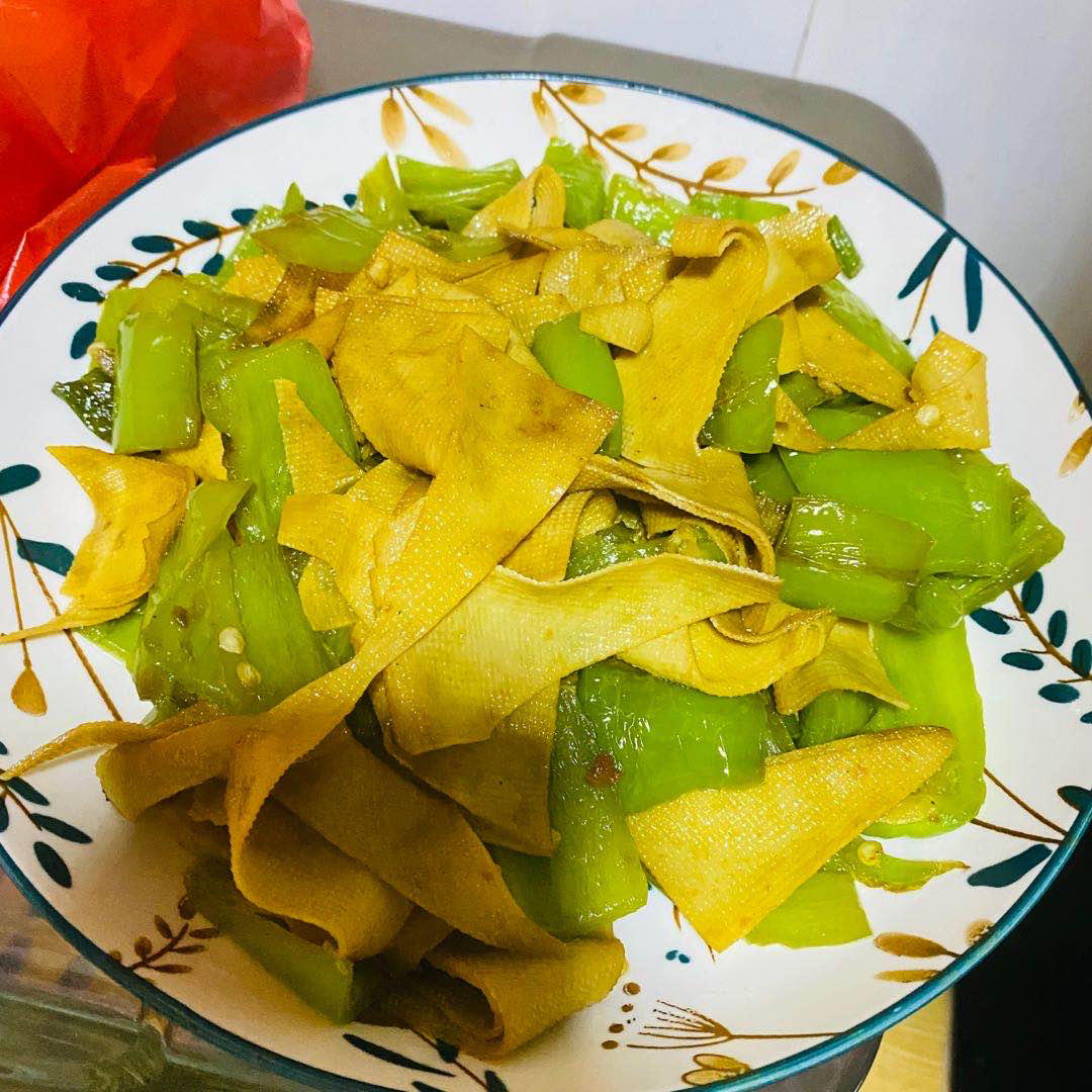 尖椒油豆皮
