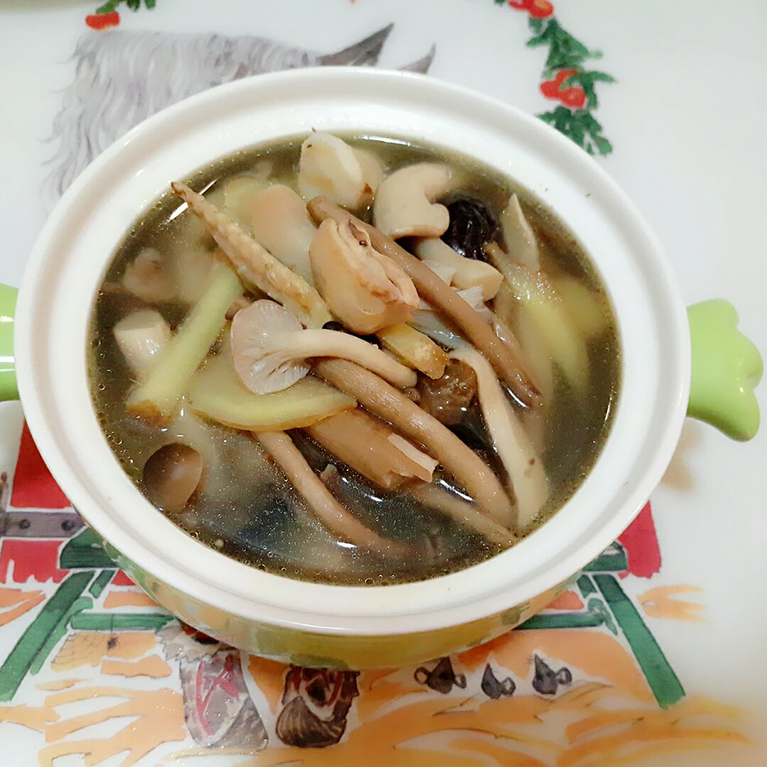 vivian128做的菌菇炖鸡汤