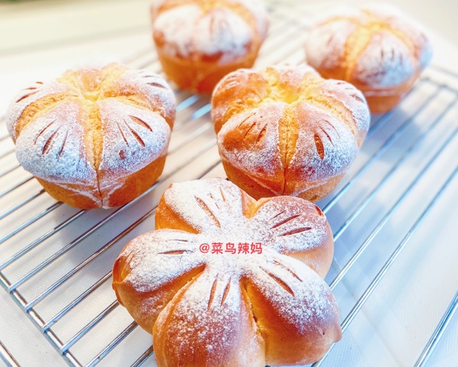 桃花奶酪面包的做法步骤图 怎么做好吃 菜鸟辣妈 下厨房 桃花奶酪面包的做法步骤图 怎么做好吃 菜鸟辣妈 下厨房