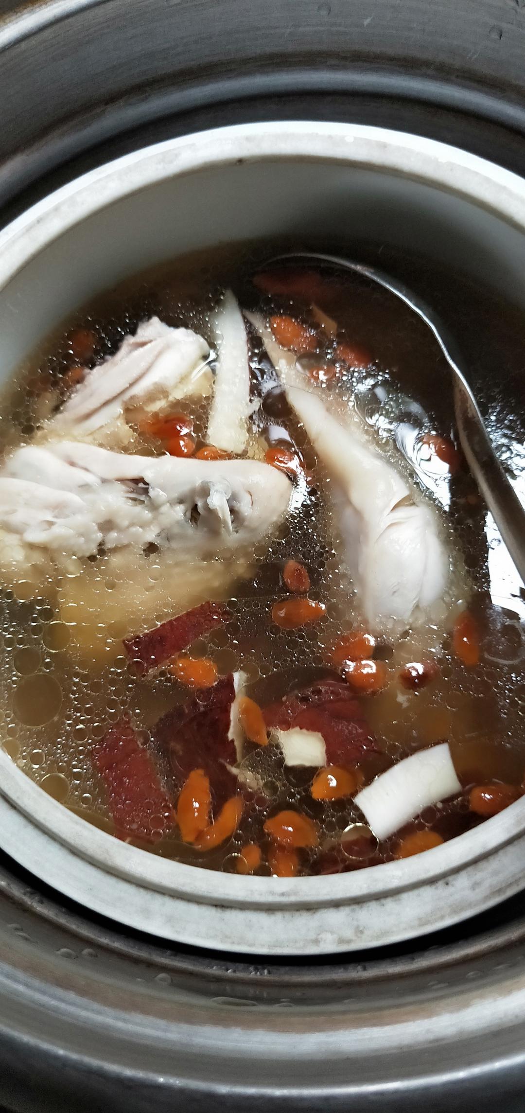 椰子炖鸡汤