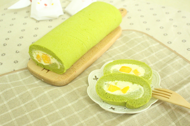 《Tinrry下午茶》教你做基础原味蛋糕卷