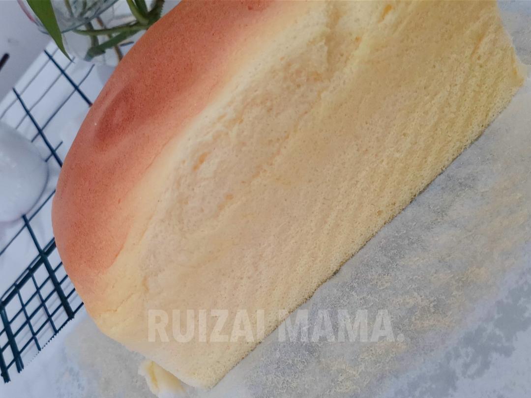 堪比柯基屁股
爆浆芝士🧀古早蛋糕