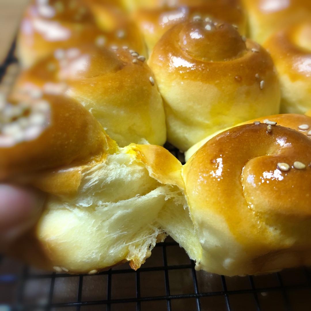 脆底蜂蜜小面包