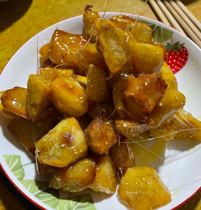 【拔丝地瓜的做法步骤图,拔丝地瓜怎么做好吃】香菜4_下厨房