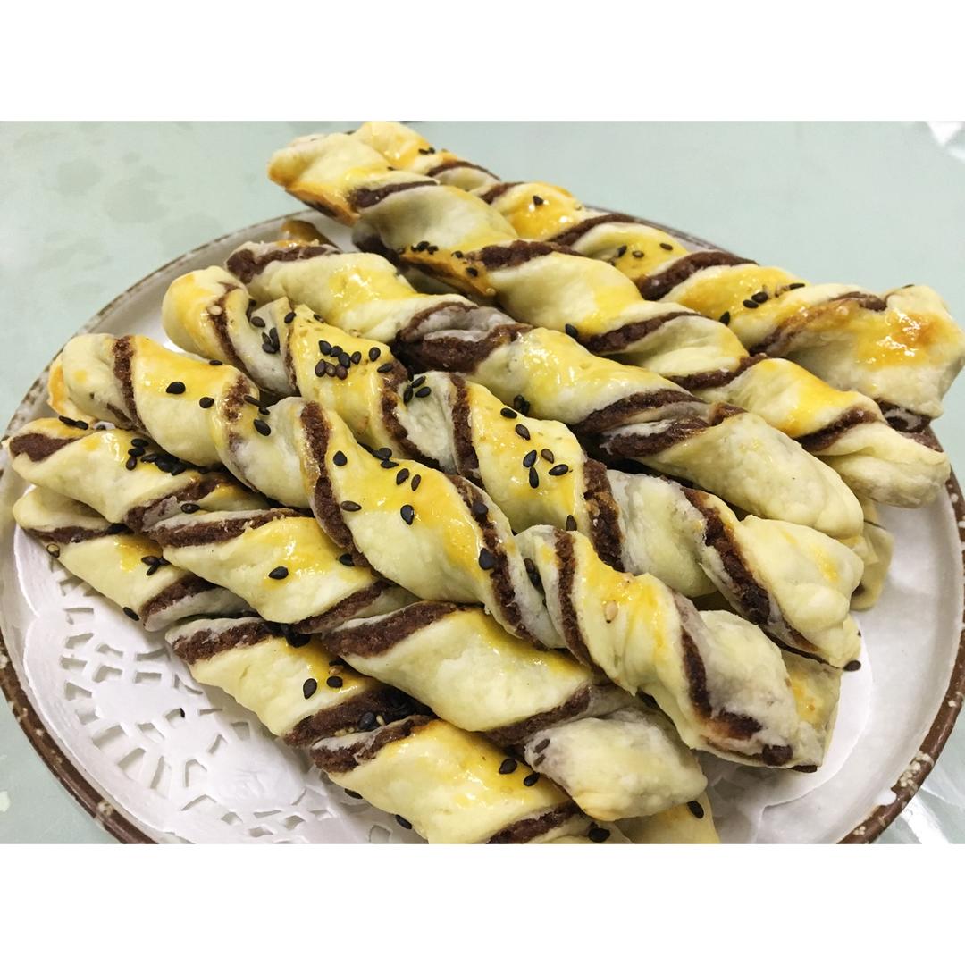 豆沙扭扭酥