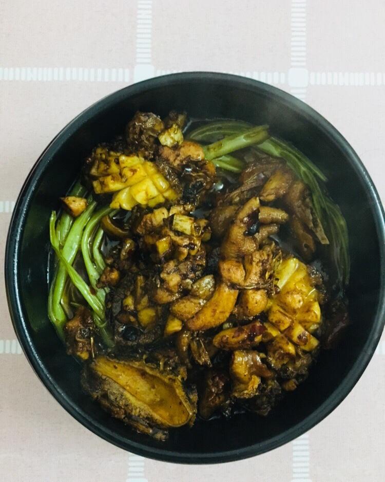鲍鱼煲鸡