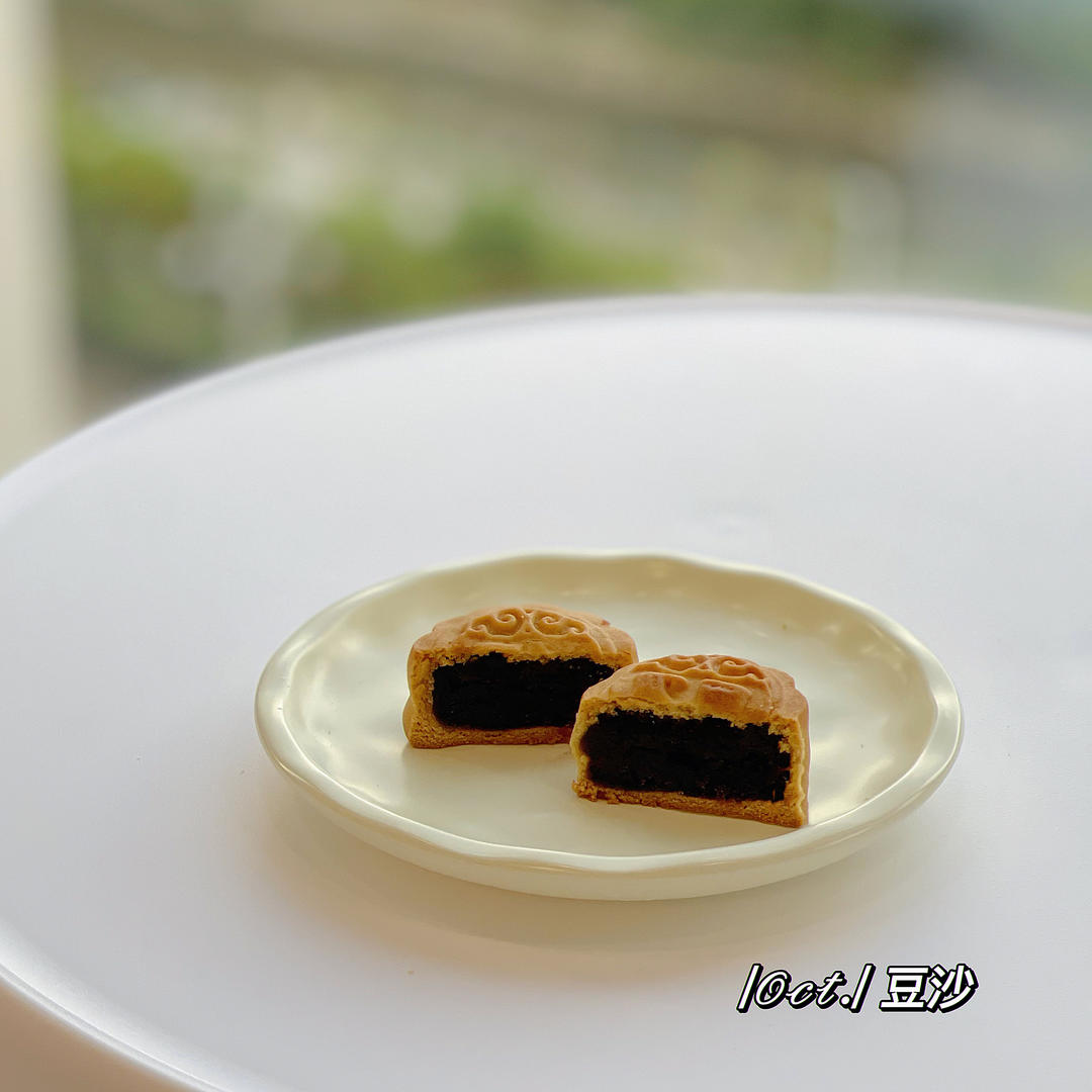 广式月饼—蛋黄莲蓉月饼