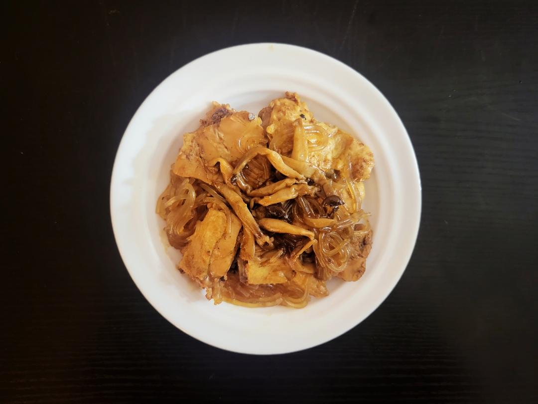 小鸡炖蘑菇