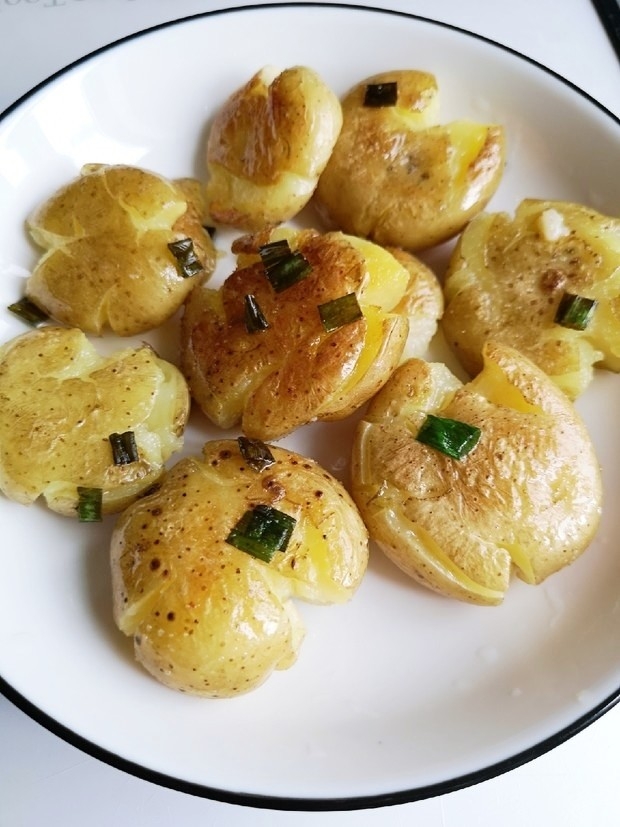 外婆菜之干煸小土豆（简单快手好吃营养）的做法