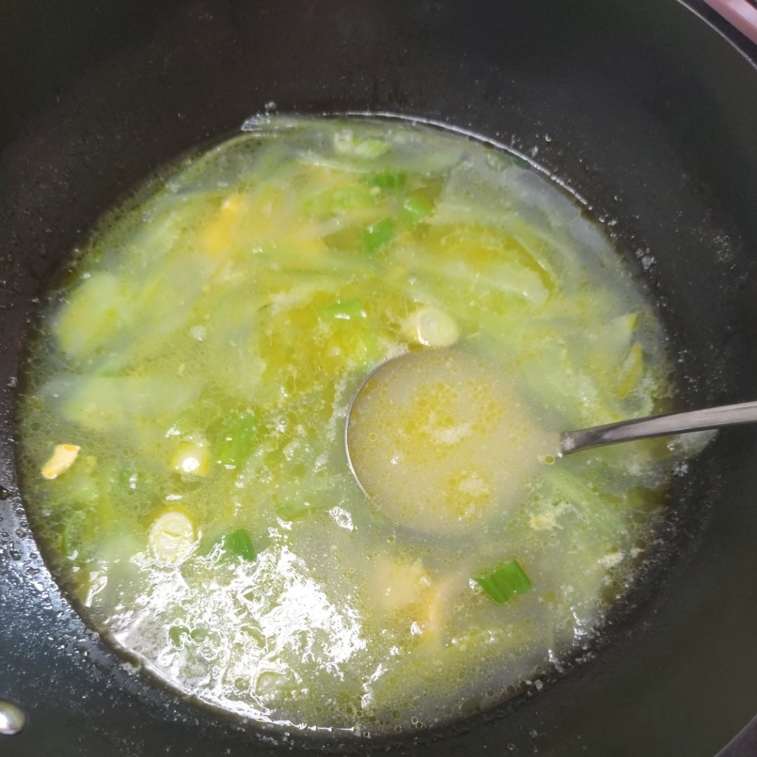 黄瓜皮蛋汤