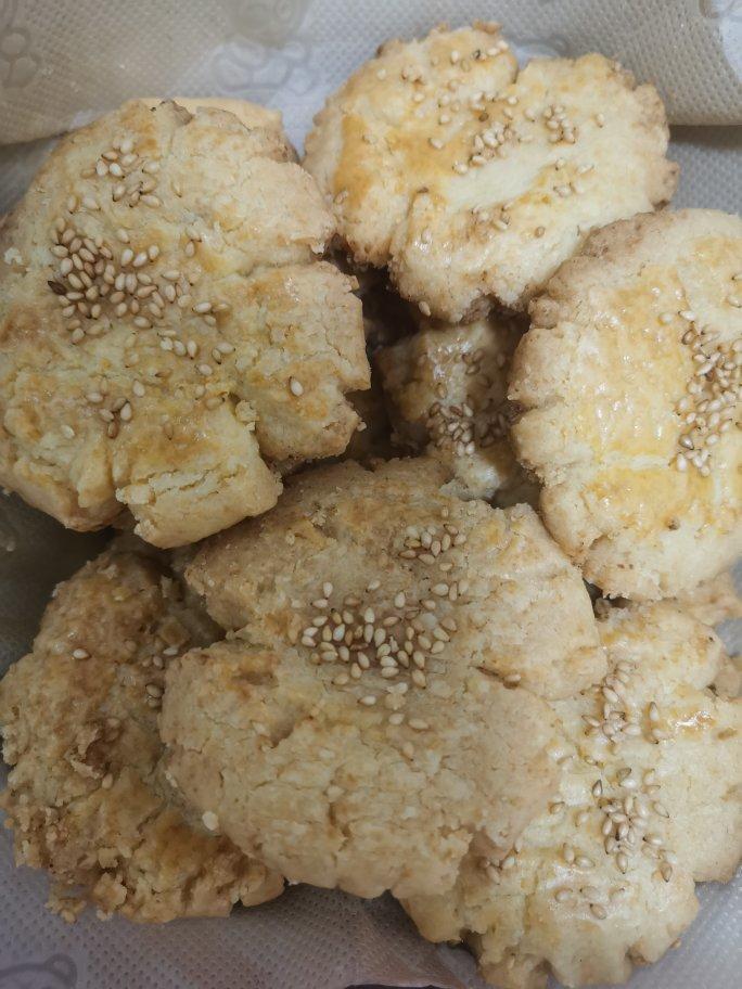 轻轻一按就碎掉的原味桃酥（不输猪油版）