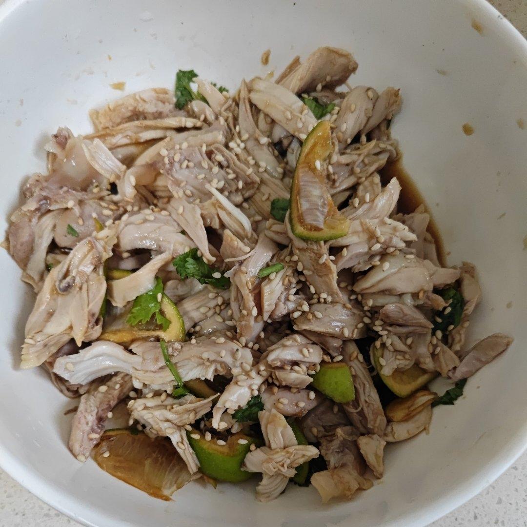 柠檬手撕鸡