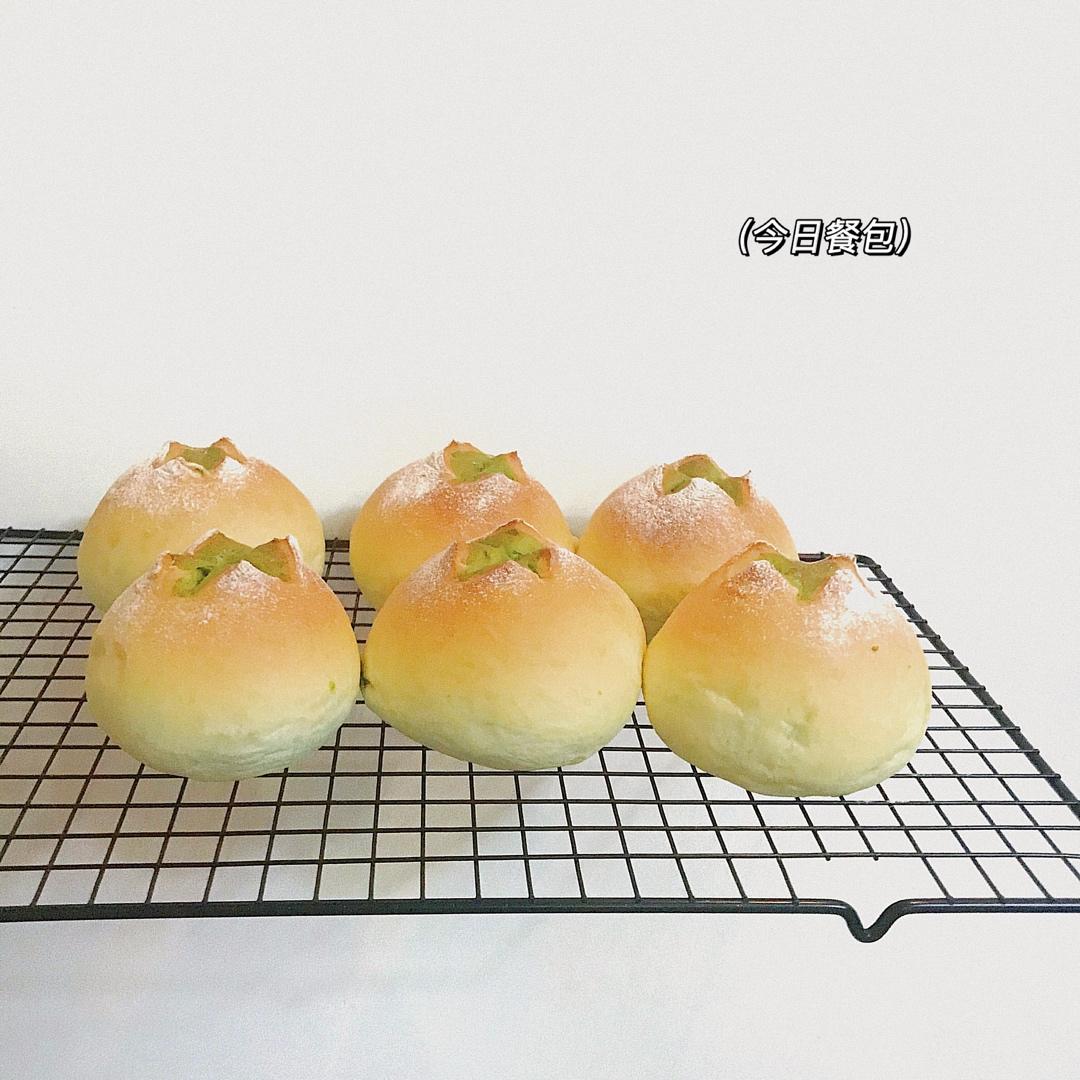 小可爱的天然南瓜小餐包