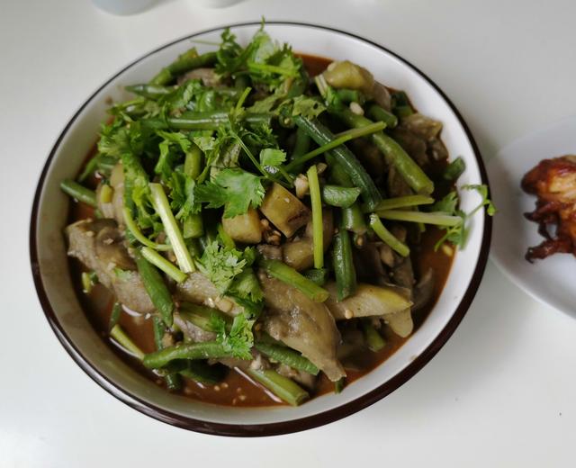 麻酱拌茄子豇豆的做法
