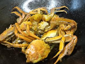 就连蟹壳都忍不住要多嗦两口的香辣炒螃蟹的做法 步骤6