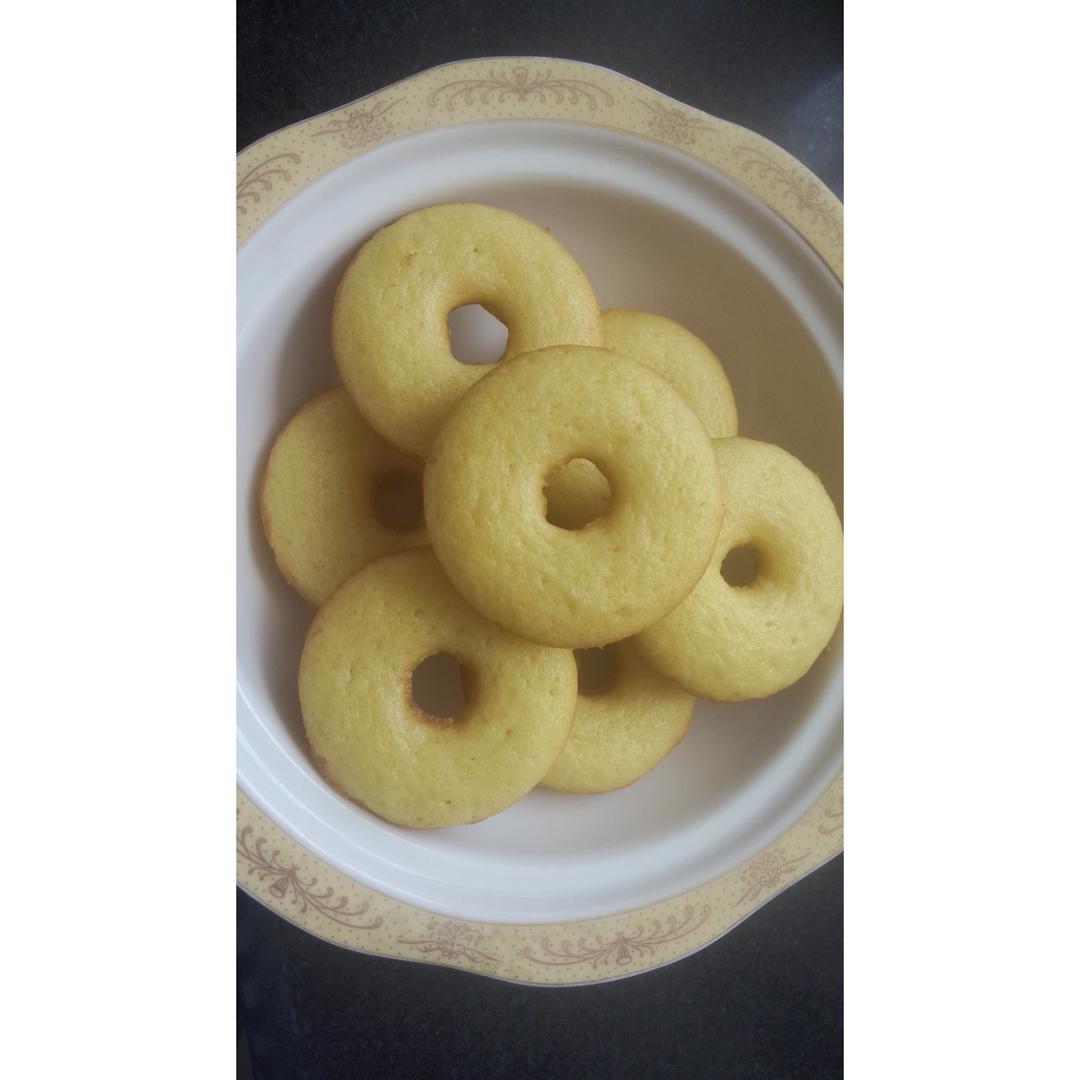 迷你甜甜圈蛋糕