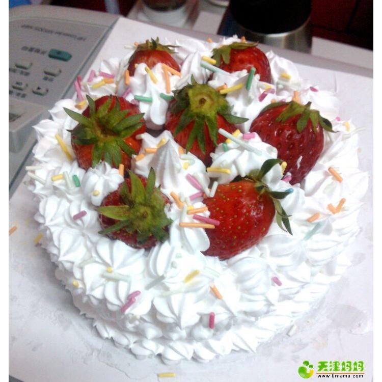 草莓鲜奶油蛋糕
