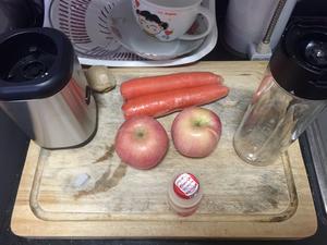 苹果胡萝卜泥的做法 步骤1
