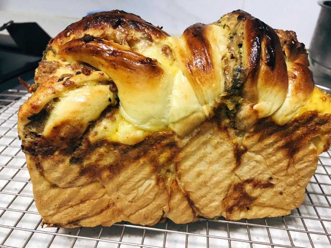 香葱肉松手撕吐司