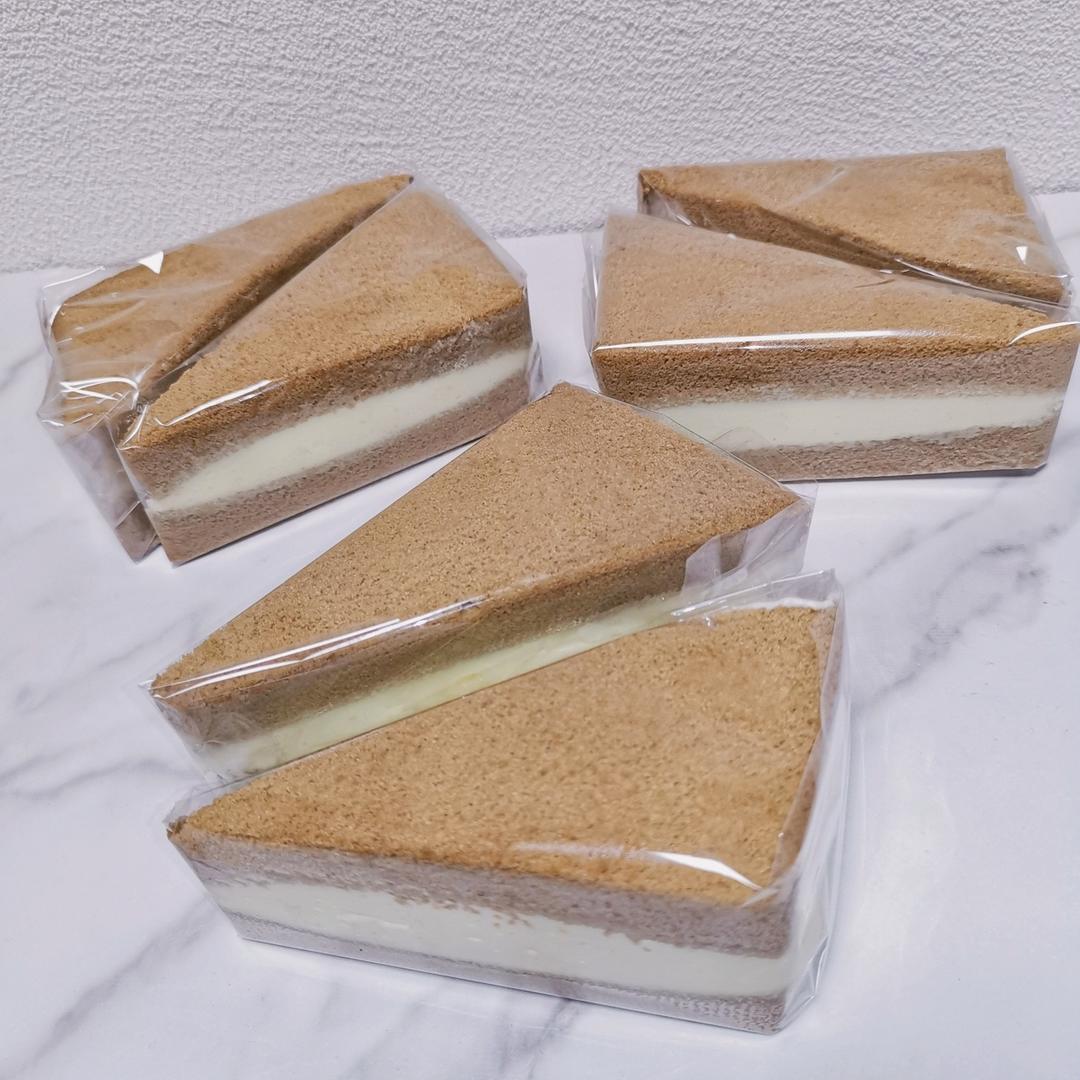 生椰拿铁三明治蛋糕