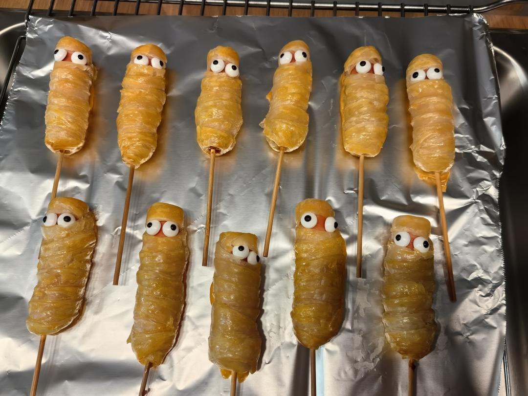 巨简单的万圣节搞怪美食，木乃伊香肠酥，图文详解保证一次成功