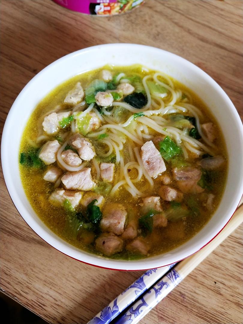 小白菜猪肉面