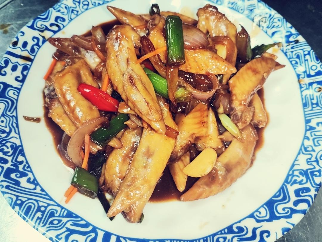 红烧鸡尖