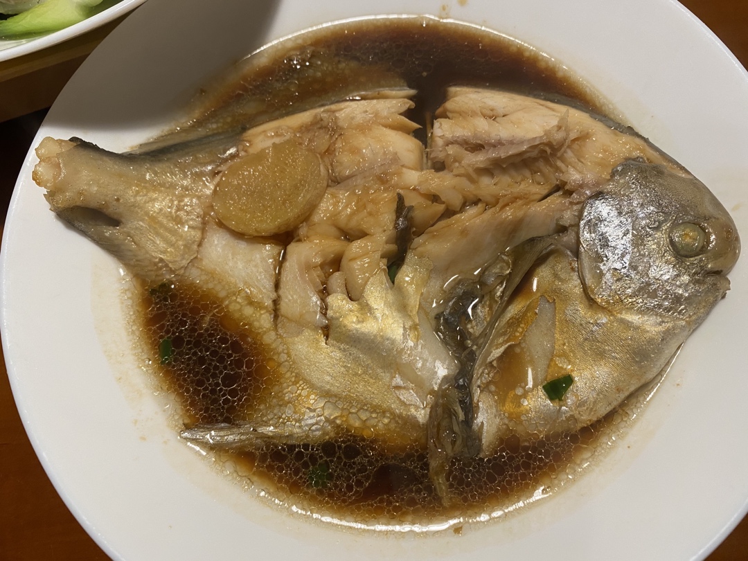 【家常菜】上海红烧鲳鱼