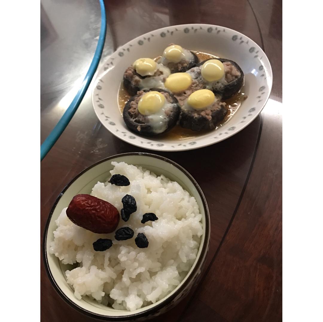 香菇肉末蒸鹌鹑蛋
