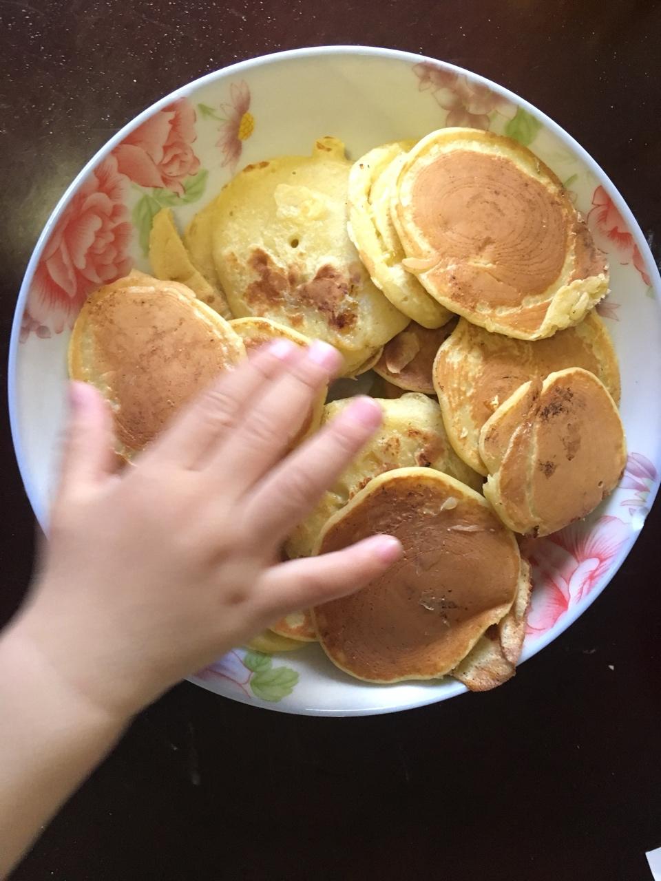 苹果松饼（一岁以上宝宝食用）
