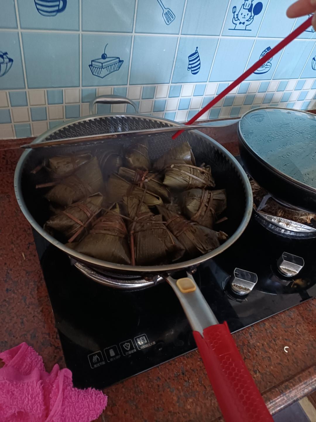 好吃到飞起的肉粽子