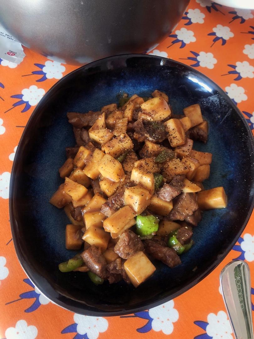 家常菜~杏鲍菇烧牛肉粒
