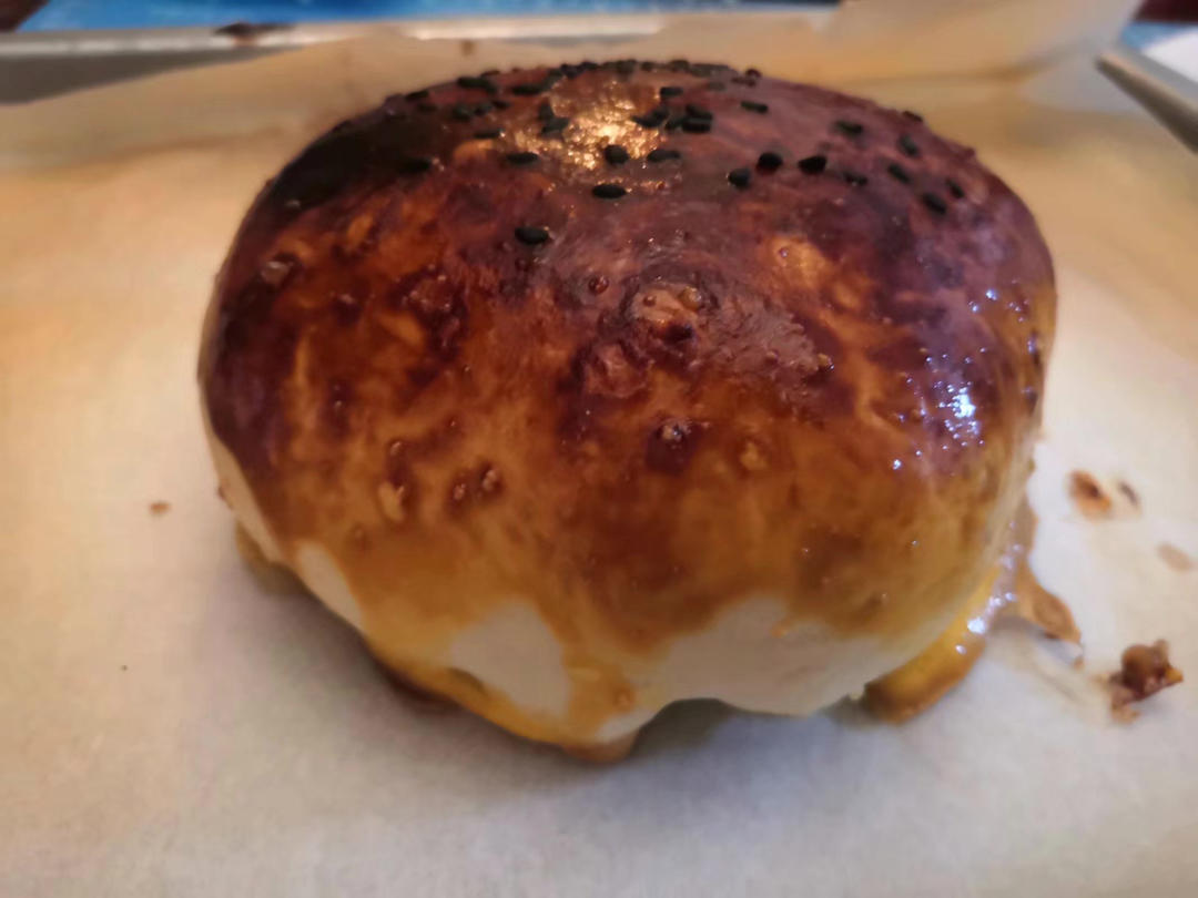 《Tinrry+》爆浆拉丝榴莲芝士饼