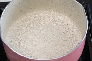 清心丸眉豆薏米汤的做法 步骤2