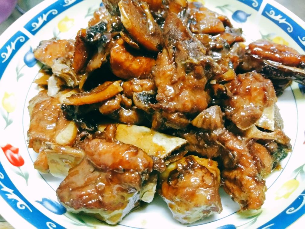 想把骨头也吃掉的红烧排骨的做法