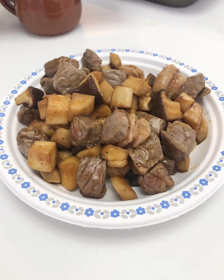 黑椒杏鲍菇牛肉粒
