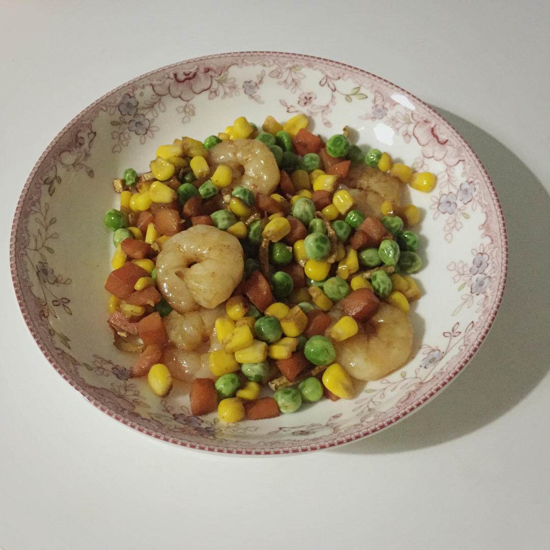松仁玉米拌虾贝
